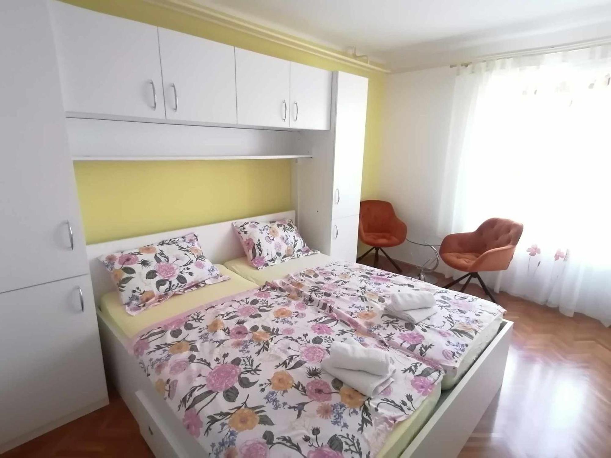 Apartment & Rooms Lilis Izola Luaran gambar